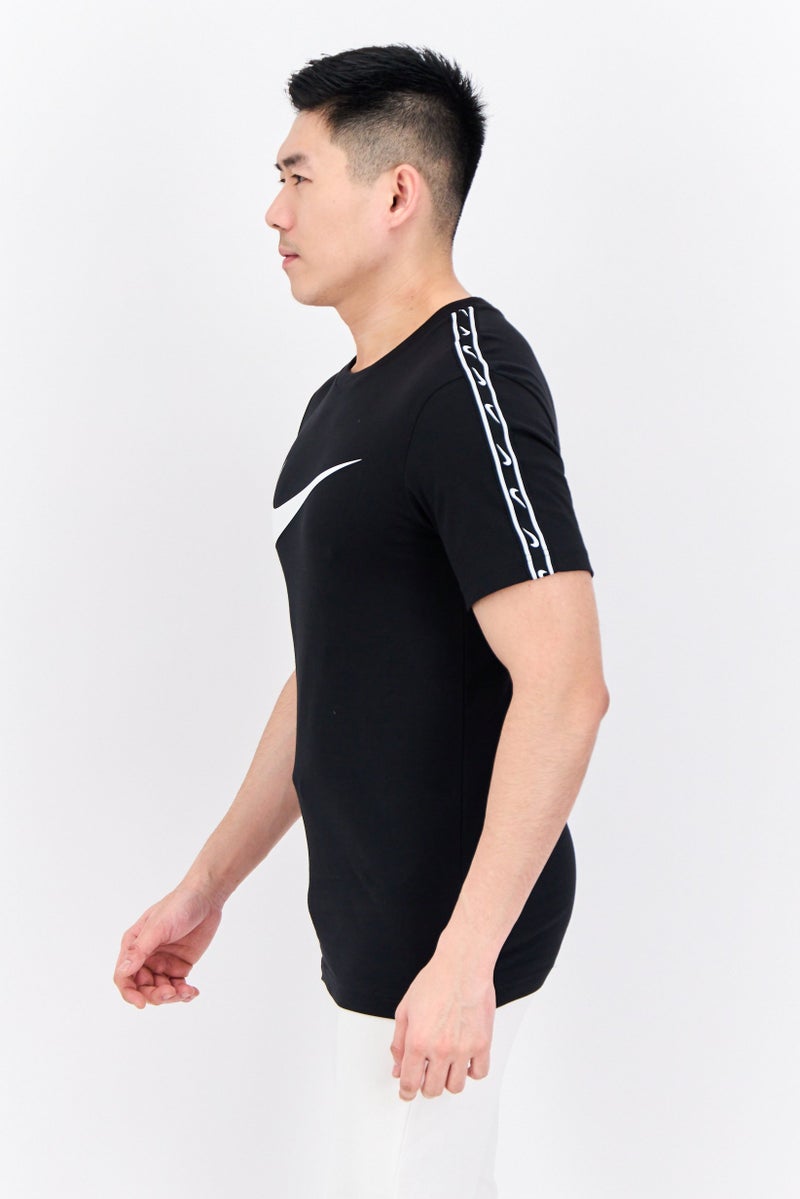 Nike تي شيرت تدريب قصير الأكمام للرجال، رياضي، أسود - Image 2